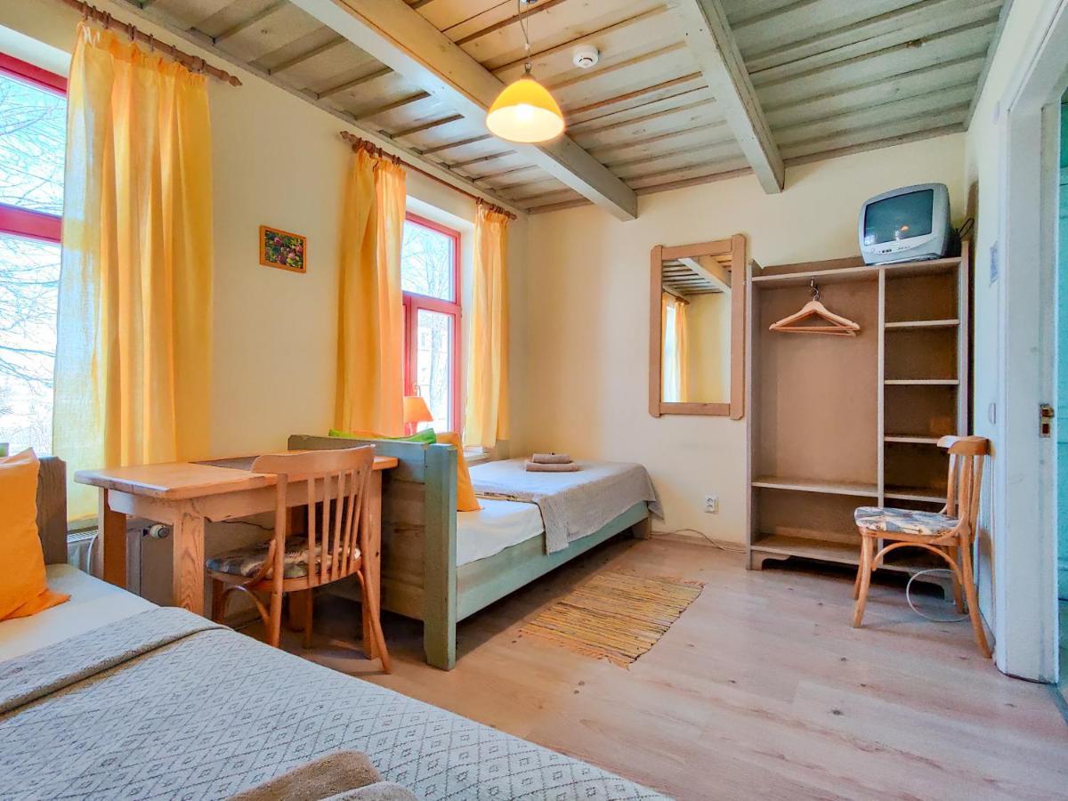 Raibie Logi Hotel Ventspils Bagian luar foto