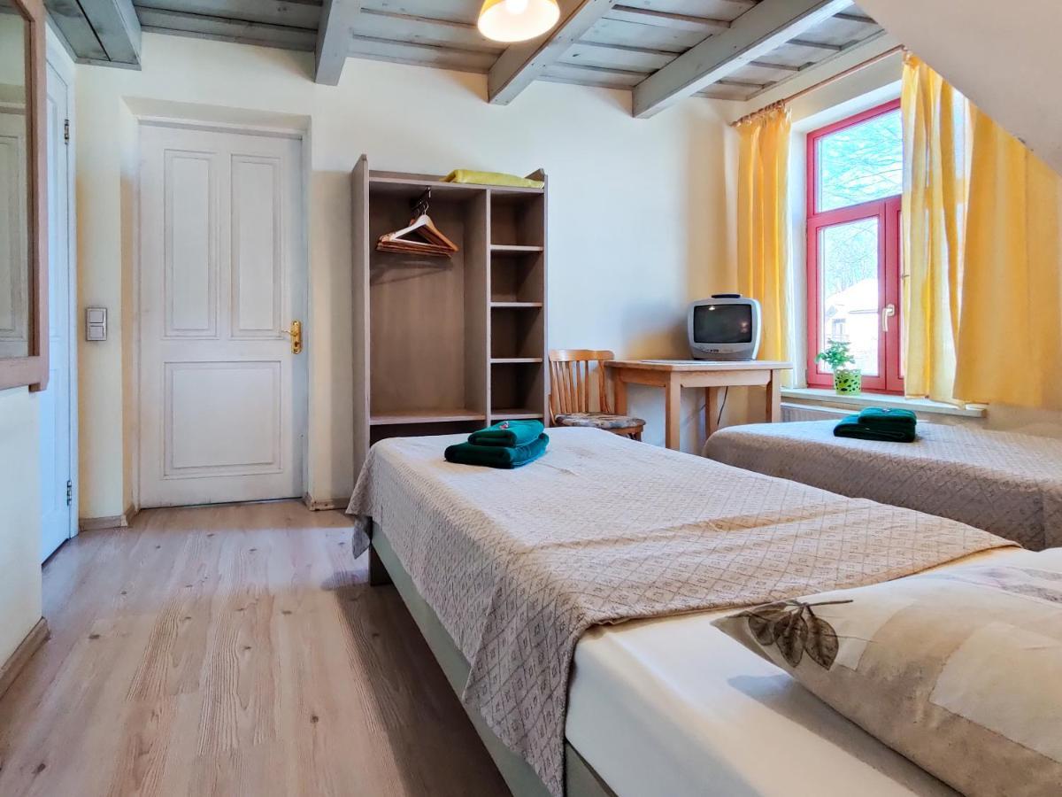 Raibie Logi Hotel Ventspils Bagian luar foto