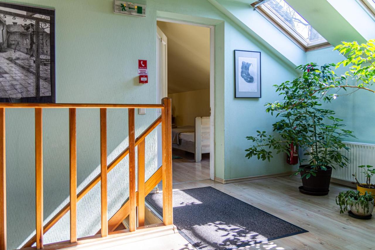 Raibie Logi Hotel Ventspils Bagian luar foto