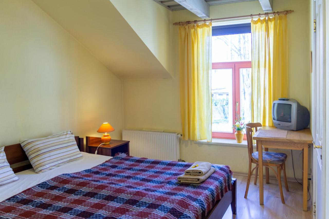 Raibie Logi Hotel Ventspils Bagian luar foto