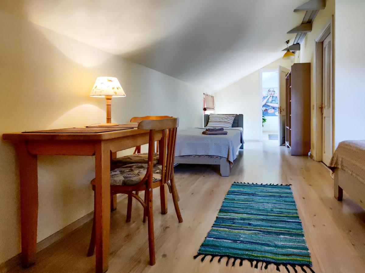 Raibie Logi Hotel Ventspils Bagian luar foto