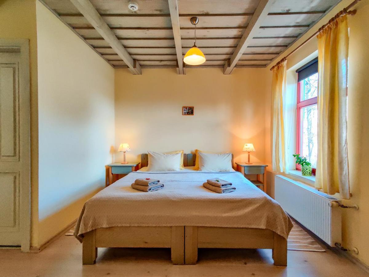 Raibie Logi Hotel Ventspils Bagian luar foto