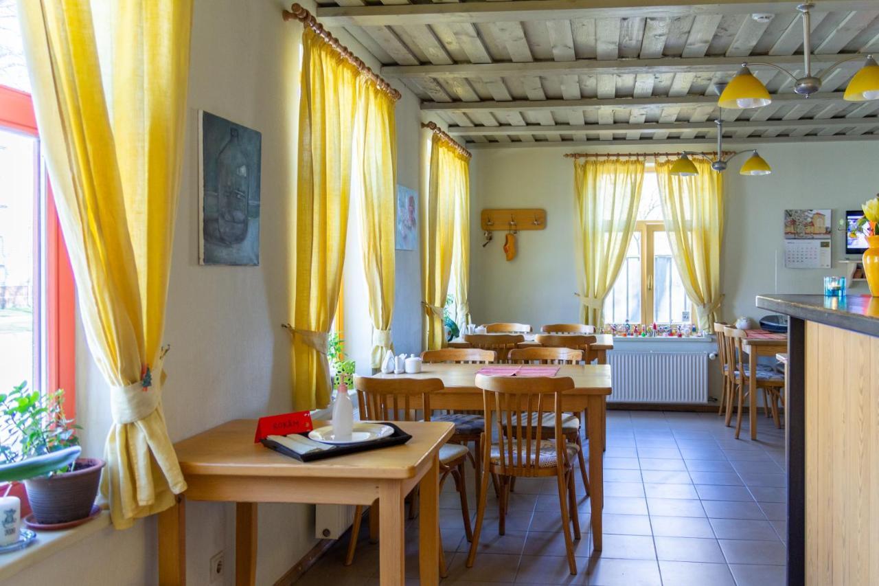 Raibie Logi Hotel Ventspils Bagian luar foto