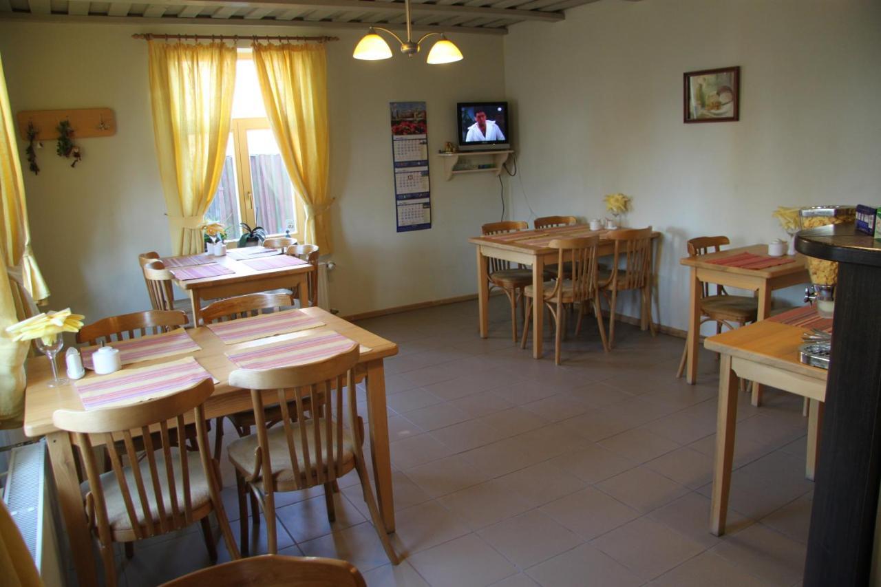Raibie Logi Hotel Ventspils Bagian luar foto